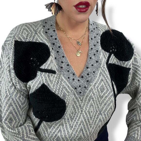 90's wool blend gray geometric knit sweater by ANGENIE - Picture 3 of 16